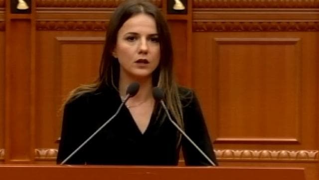 Seanca e Kuvendit/ Hajdari me tone të forta, thirrje opozitës: Ejani në tryezën për reformën zgjedhore