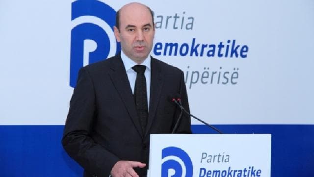 PD: Godinat e dëmtuara nga tërmeti që duhet të rindërtoheshin kanë mbetur projekt 3D