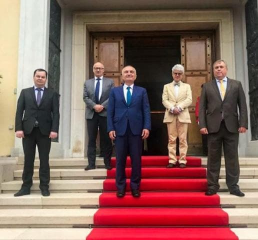 Meta me ambasadorët e 4 vendeve të grupit të Vishegradit: Forcim i bashkëpunimit të mëtejmë