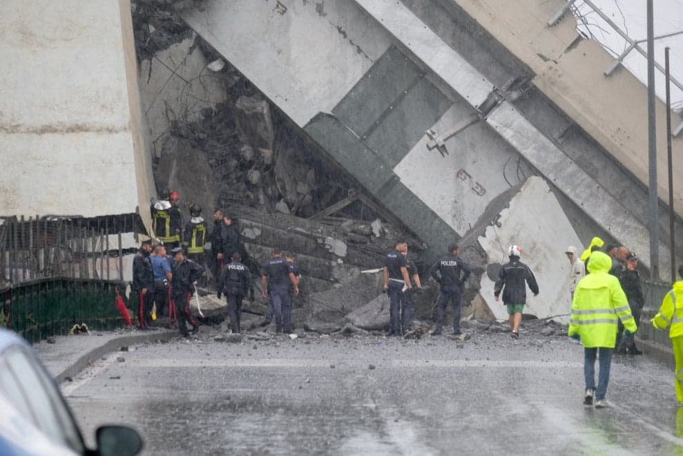 Itali/ Shembet ura në Xhenova, 35 të vdekur (FOTO/ VIDEO)
