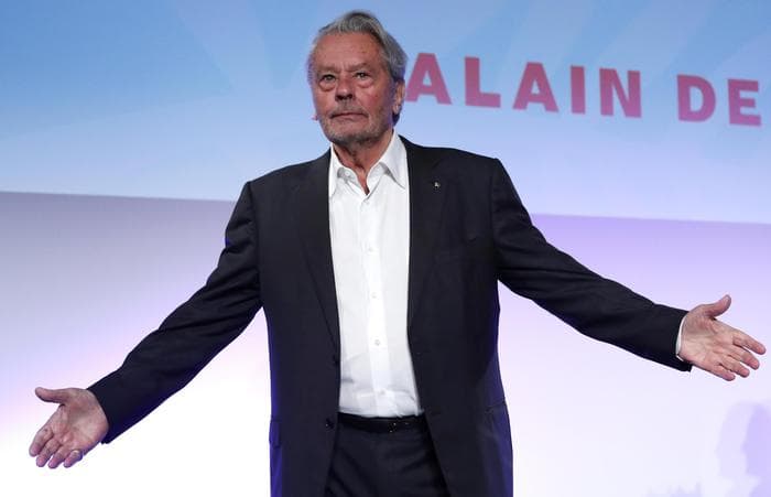 Alen Delon: Femrave u detyrohem për gjithçka