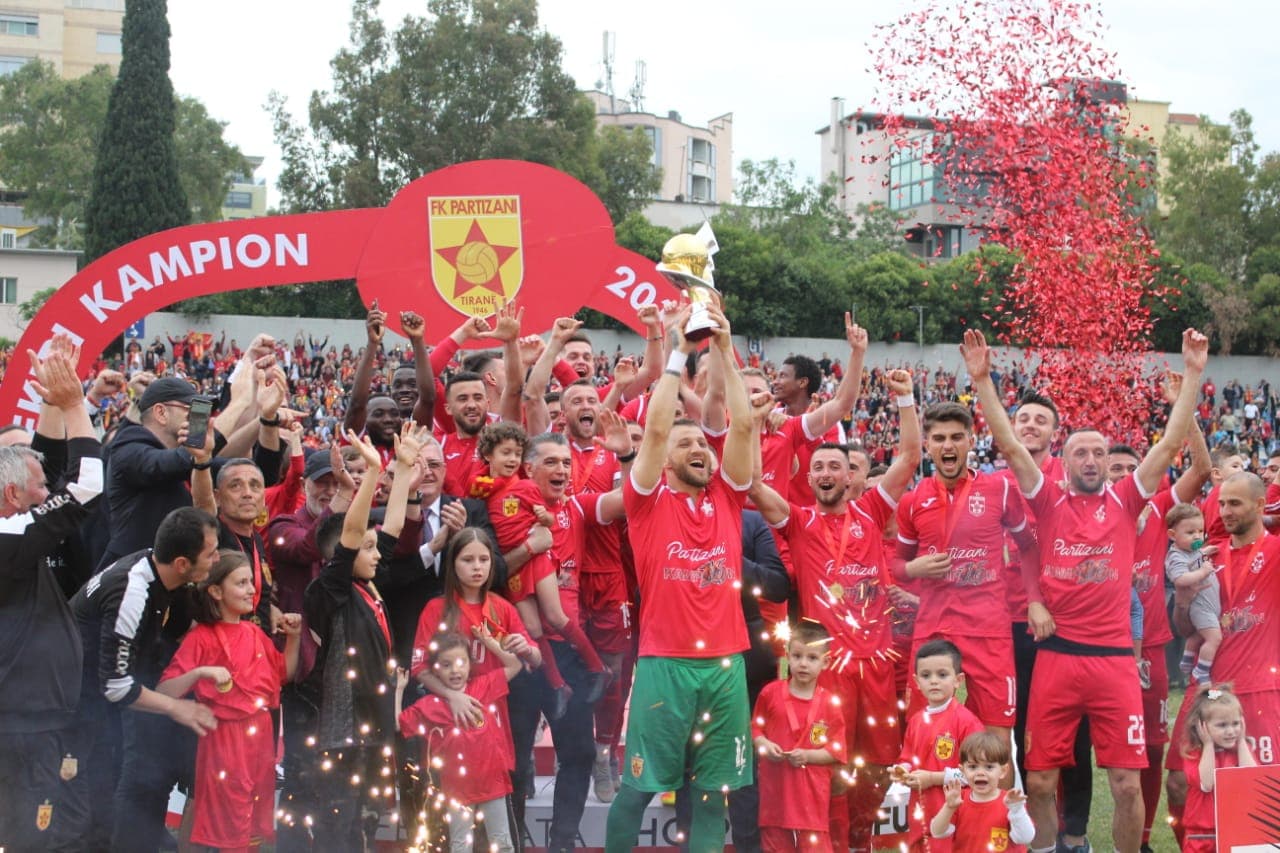 Partizani merr zyrtarisht titullin kampion (FOTO)