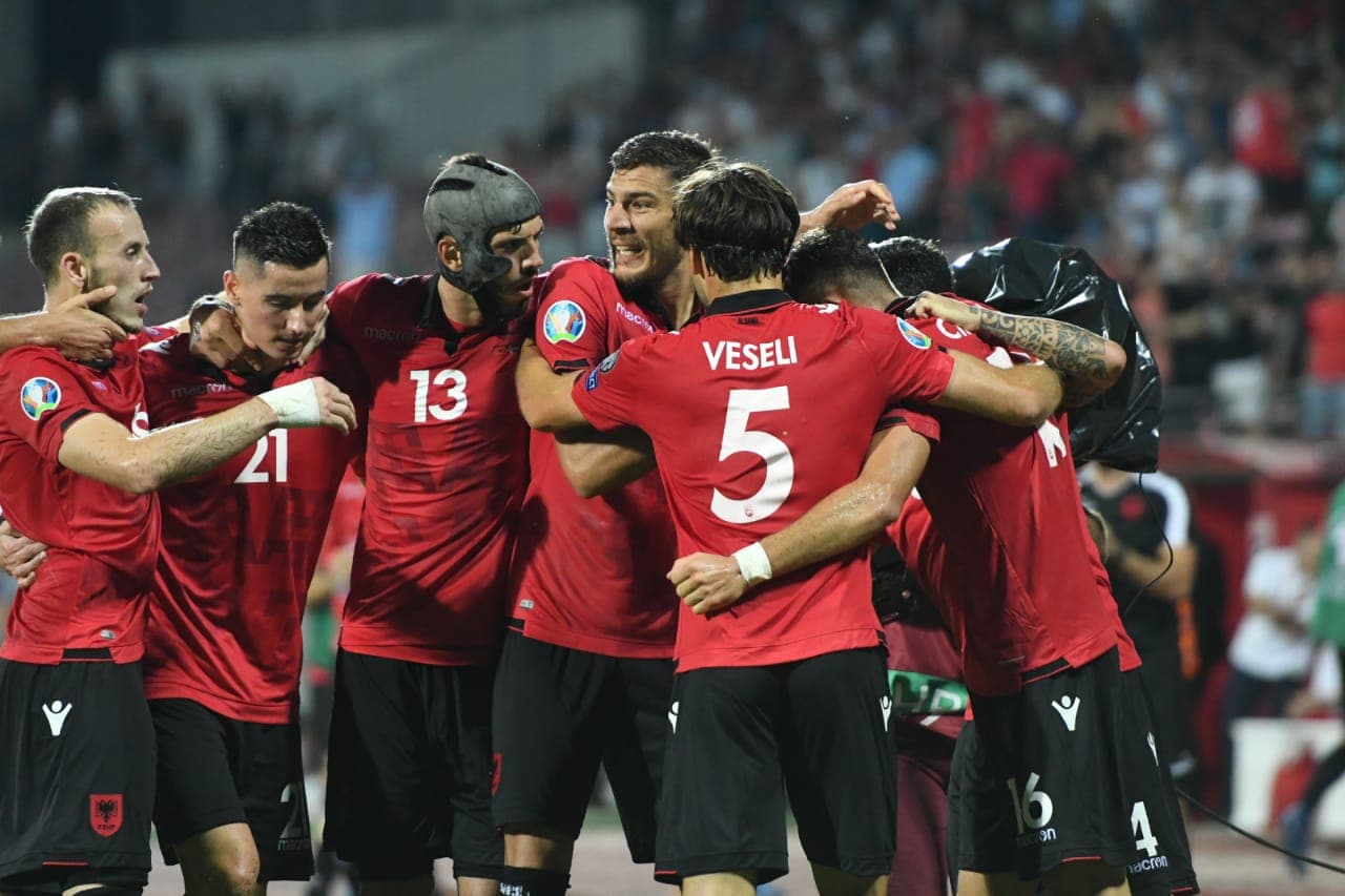 Shpresa për në Euro 2020, Shqipëria mund Islandën 4-2