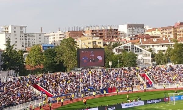 Kosova mposht Çekinë 2-1, kryeson Grupin A (VIDEO)