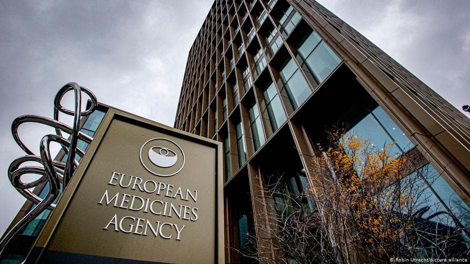 Nuk ka asnjë tregues që AstraZeneca shkakton mpiksje gjaku! Agjencia Evropiane e Barnave: Vazhdoni vaksinimin