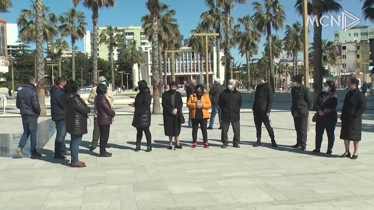 Banorët refuzojnë zhvendosjen (VIDEO)