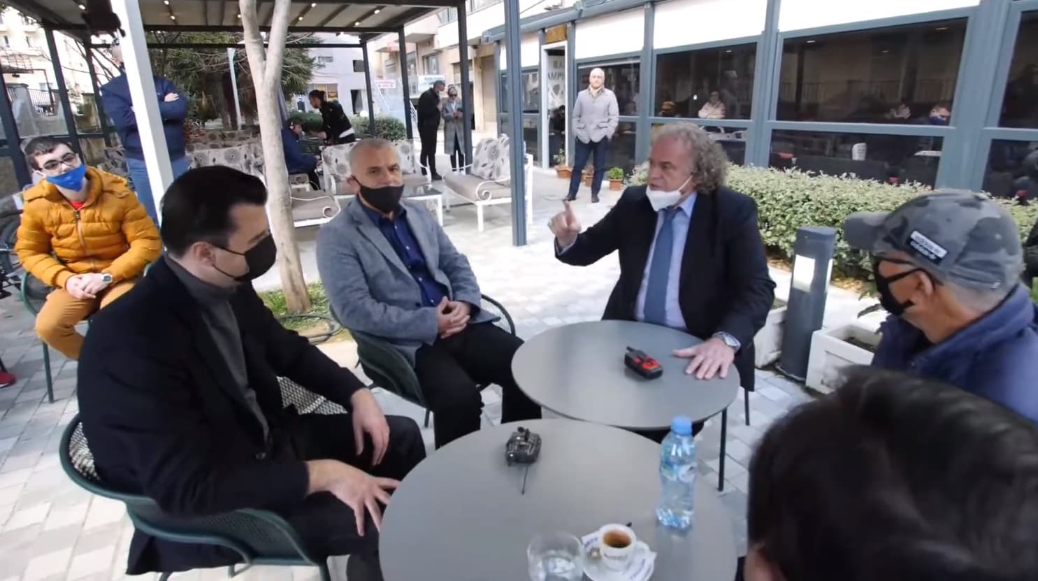 Bujar Asqeriu i tregon “dy plagët” në zemër Bashës