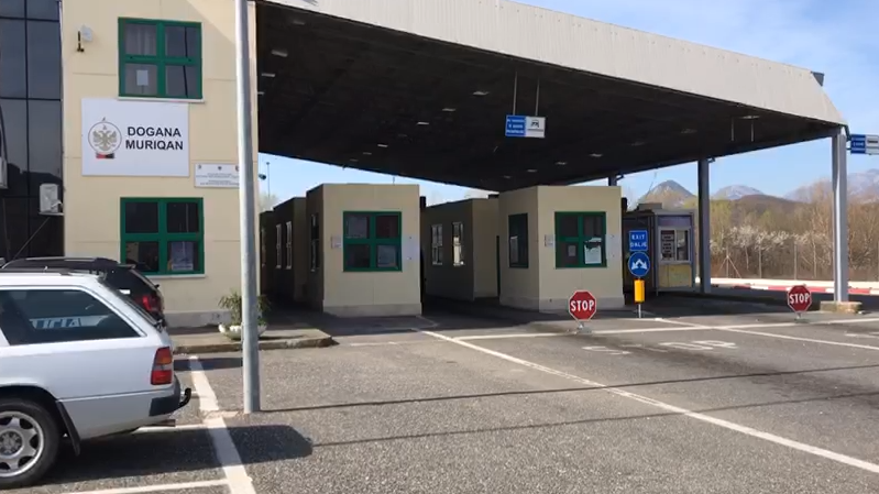 Tentoi kalimin e kufirit me pasaportë false, kapet mat në Muriqan