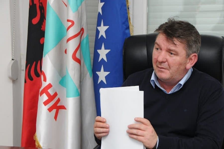  Syla: Shqipëria ka ndarë 500 doza të vaksinave për mjekët kosovarë, po përpilojmë listat 
