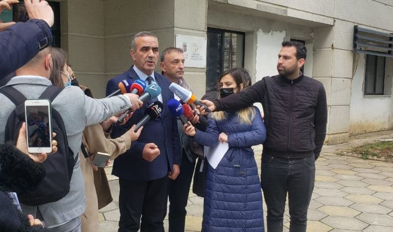 Lirimi i zyrave të FRD-së, 'Administrativja' shtyn me 5 ditë shqyrtimin, Shehu: Veliaj të sillet si kryebashkiak (VIDEO)