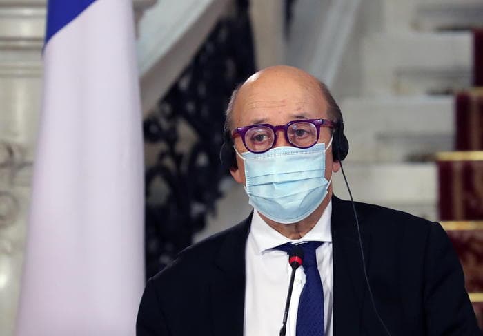 Ministri francez: Rusia po e përdor vaksinën si mjet propagande