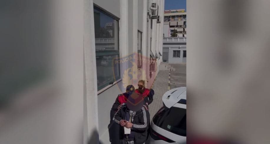 Trafikonin armë e drogë nga Italia, arrestohen 3 persona