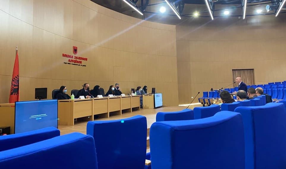 Kolegji Zgjedhor redukton listën e PD-së në 153 kandidatë
