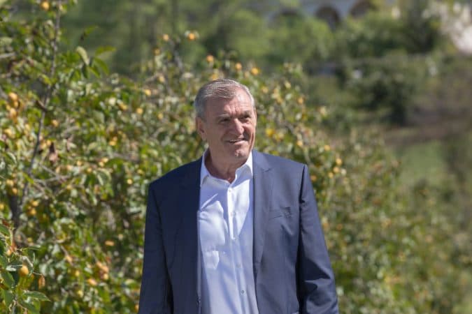 “Nga e premtja pasdite deri të hënën pushim”, Agron Duka propozon masa për turizmin