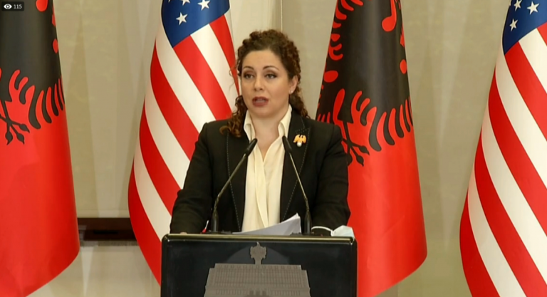 ‘Heqja’ e pasaportave diplomatike për lojtarët e Kombëtares, Xhaçka: Shumë zhurmë për asgjë