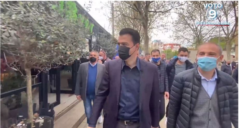 Basha: Të gjithë bashkë për ndryshimin, prioritet rrogat