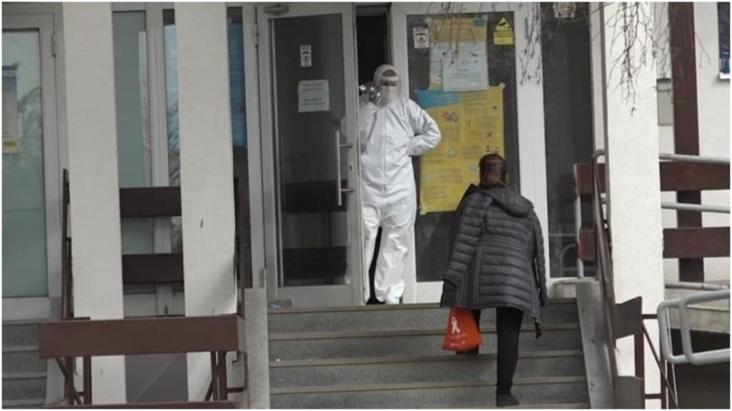 Nëntë të vdekur e 680 raste të reja nga Covid-19 në Kosovë