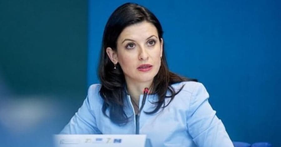 Gjonaj mbledhje urgjente me gjithë drejtorët e burgjeve, zbulohen urdhrat e ministres