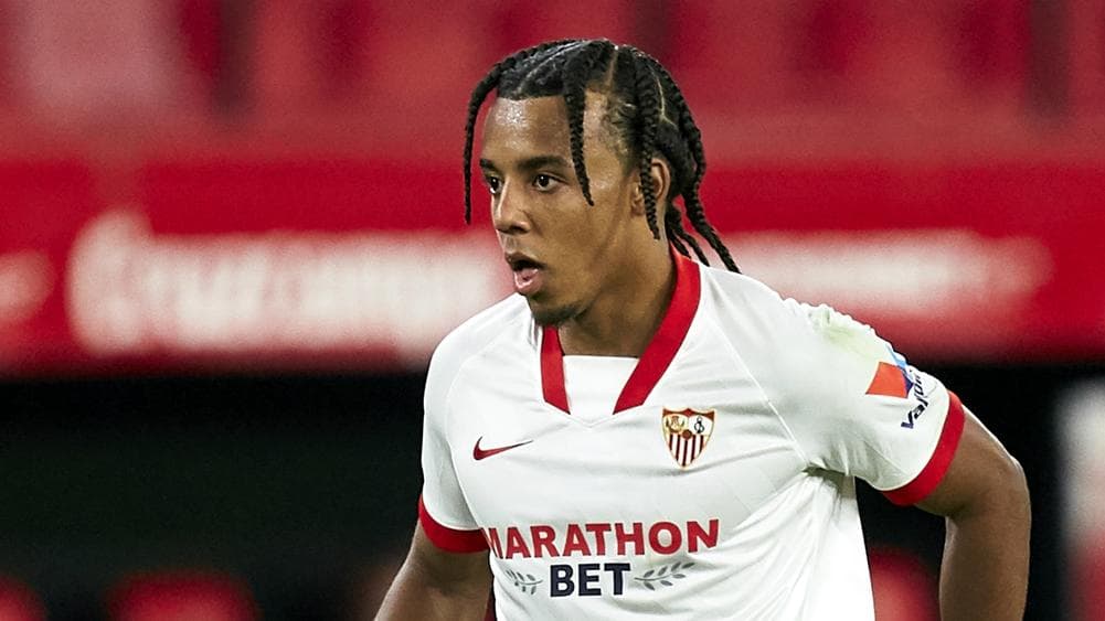 Zëvëndësuesi i mundshëm i Varane-s