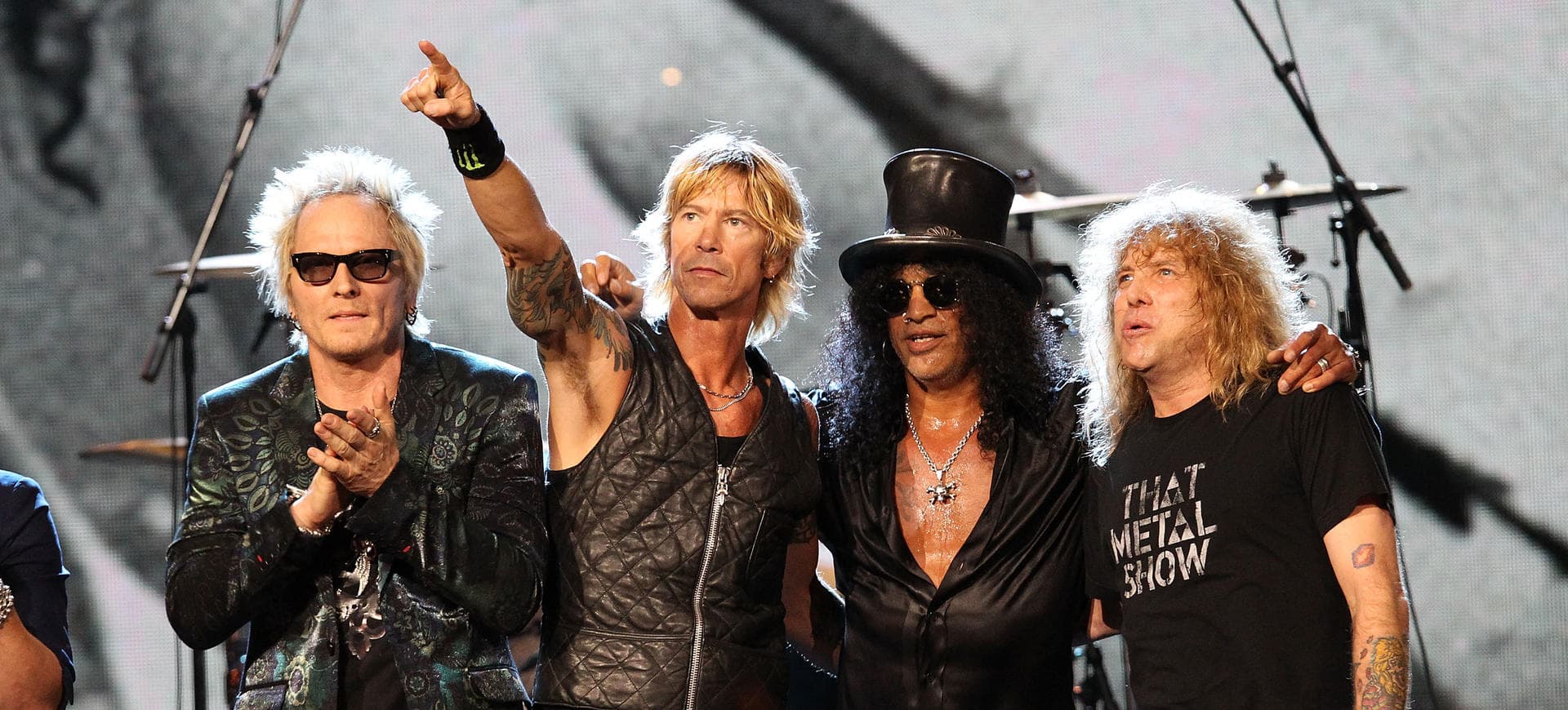 Guns N ‘Roses vijnë në Europë
