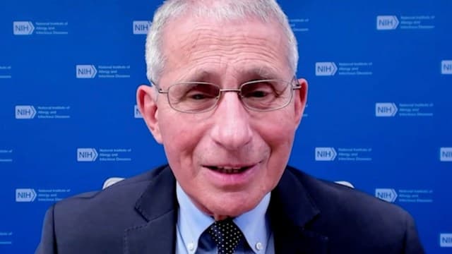 Gjërat që mund të bëni pasi të vaksinoheni kundër Covid sipas Faucit
