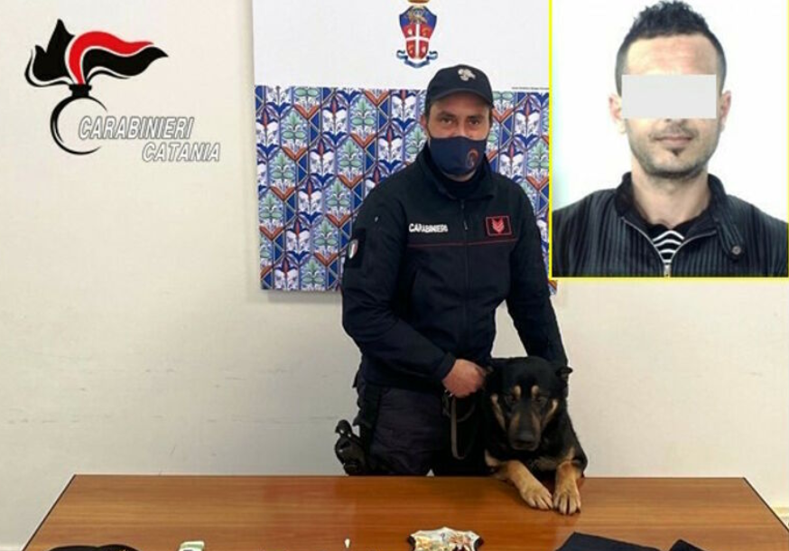 “Dyqan” kokaine brenda në shtëpi, kapet 29-vjeçari shqiptar në Itali