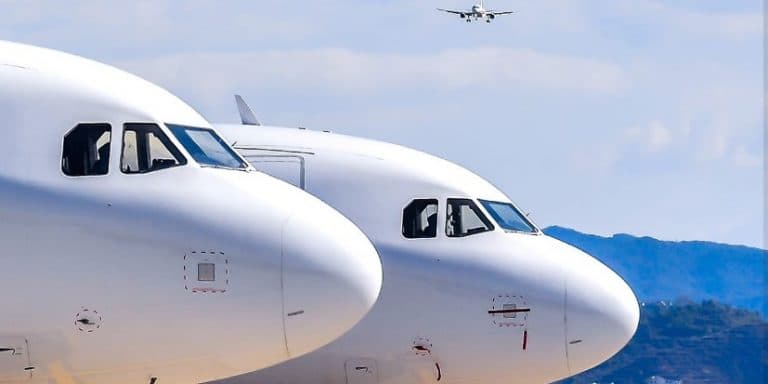 Pas dy ditësh bllokimi, rikthehet normaliteti në aeroportin e Rinasit