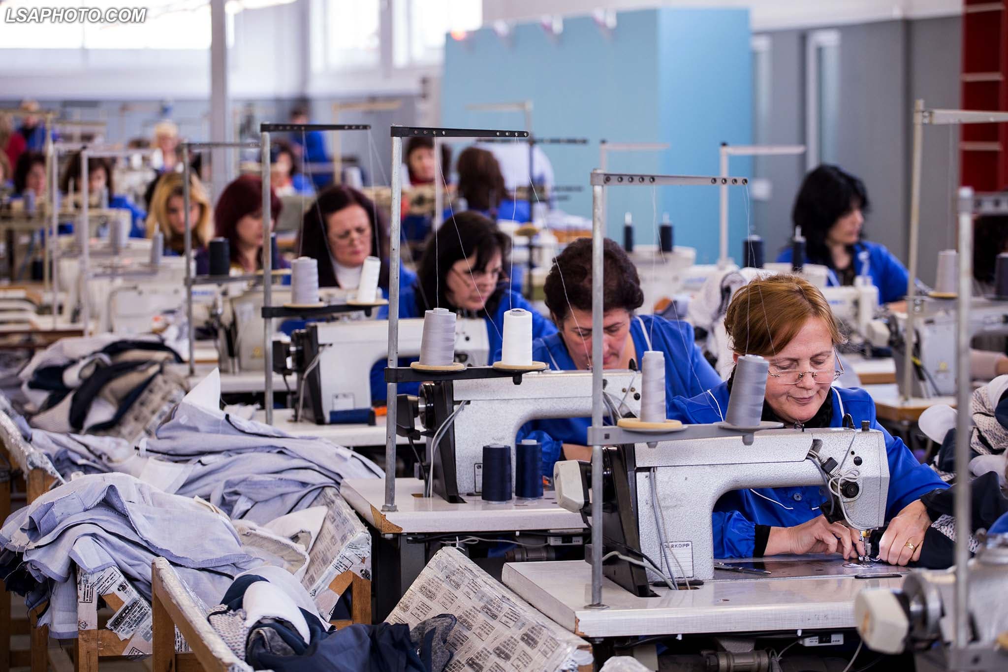 Fabrikat e veshjeve dhe këpucëve në krizë, 20 mijë punonjës rrezikojnë vendin e punës