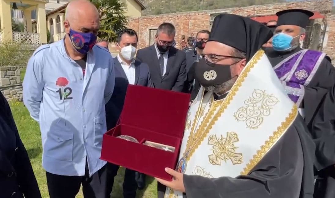 Rikthehen eshtrat e Shën Joan Vladimirit në Elbasan
