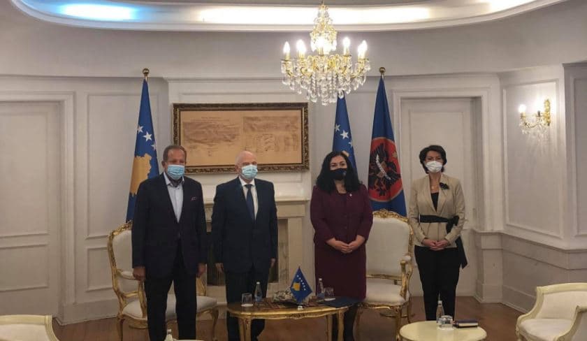 Osmani takon ish-presidentët e Kosovës, ata i garantojnë mbështetje të vazhdueshme