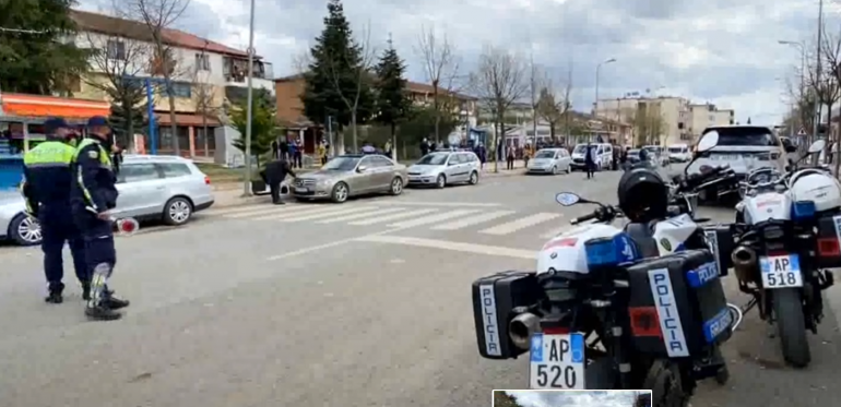 I shkuan për vizitë të plagosurit pas ngjarjes në Mamurras, policia i shoqëron (VIDEO)