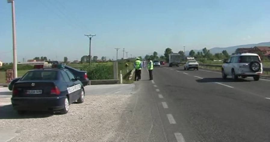 Aksident në Fushë-Krujë, plagoset një person