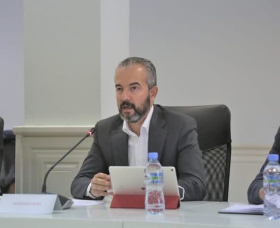 Celibashi: Përfundon printimi i fletëve të votimit për disa qarqe në vend