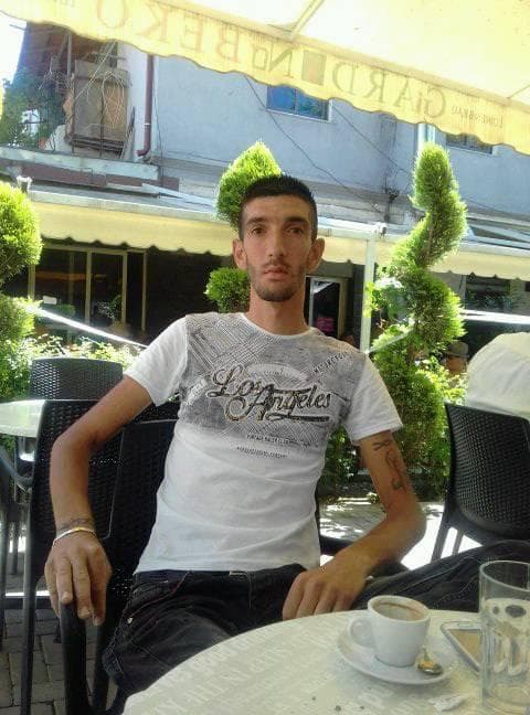 U gjet i pajetë në Shkumbin, policia: Vuante nga depresioni, prej 1 muaji ishte larguar nga banesa