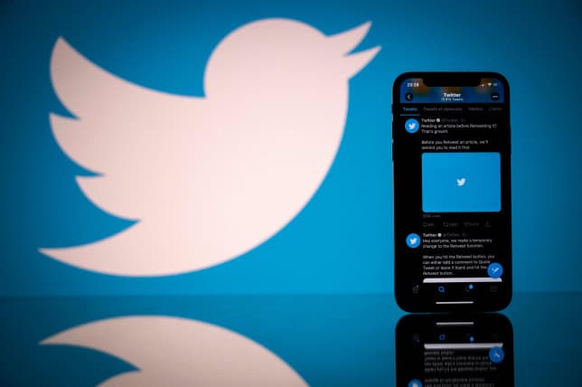 Bie Twitter, mijëra përdorues nuk hyjnë dot në rrjet