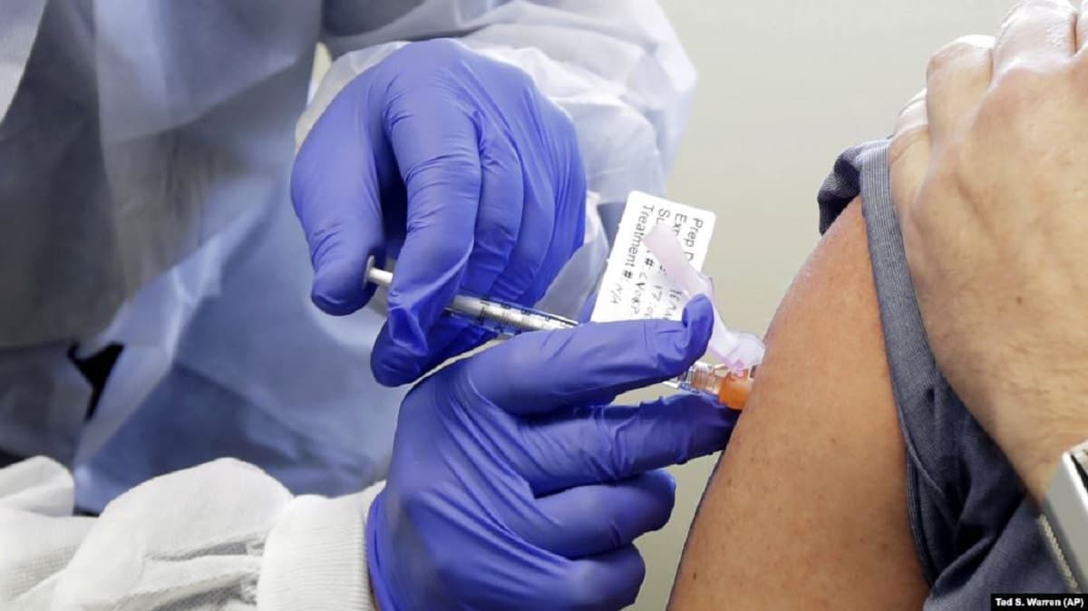 Pacientët me Covid më të rrezikuar për trombozë, se të vaksinuarit me AstraZeneca