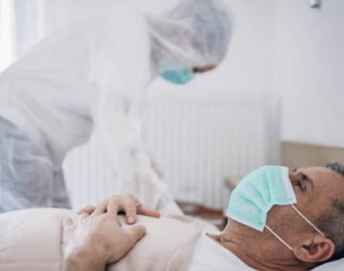 Gjashtë muaj pas infektimit, 76% e pacientëve me Covid vuajnë nga të paktën një simptomë