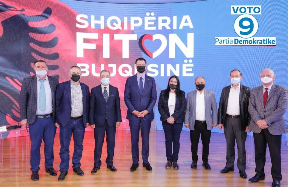   Basha nënshkruan marrëveshje me KASH: 100 milion euro subvencione për fermerët