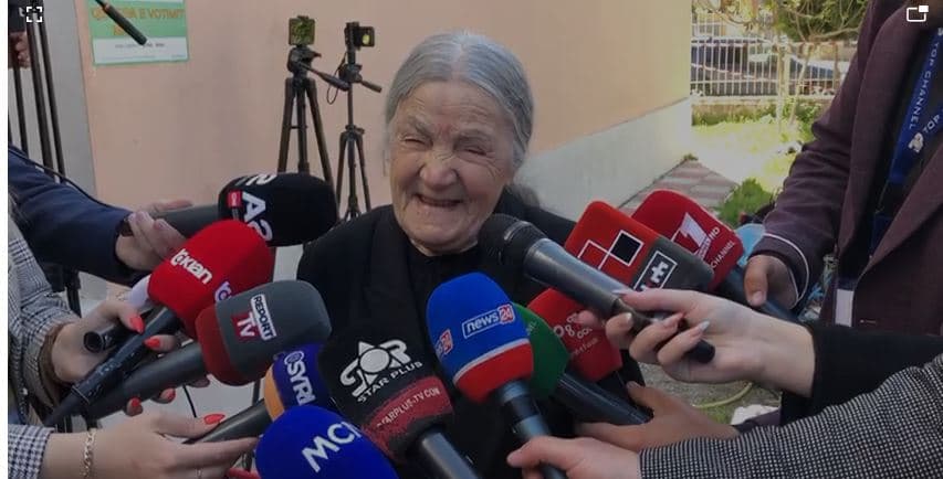 "Votova për herë të fundit", 97-vjeçarja: Zoti i plotësoftë të gjitha dëshirat shqiptarëve