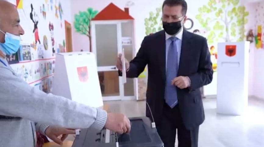  Voton Mediu: Kjo është dita juaj, dilni dhe votoni