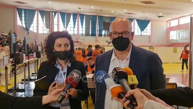 Ambasadori britanik në Vlorë: Sapo të mbarojë ky proces do kemi kohë të flasim gjatë për të