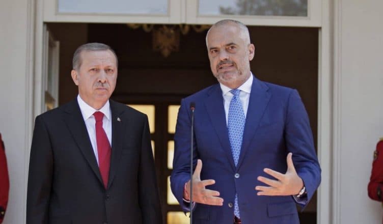    Erdogan dhe Mitsotakis urojnë Ramën për fitoren në zgjedhjet e 25 prillit