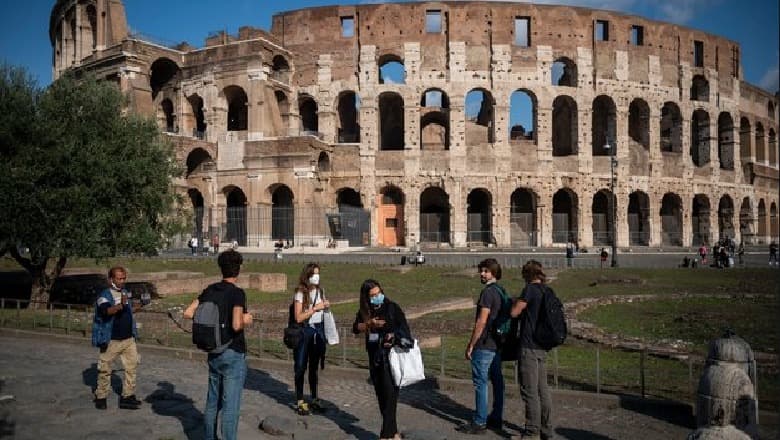 Holanda dhe Italia lehtësojnë masat, rihapen baret dhe restorantet në ambientet e jashtme