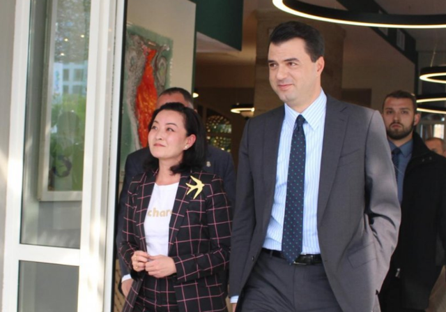   Pas takimit me Ramën, Yuri Kim edhe në zyrën e Bashës