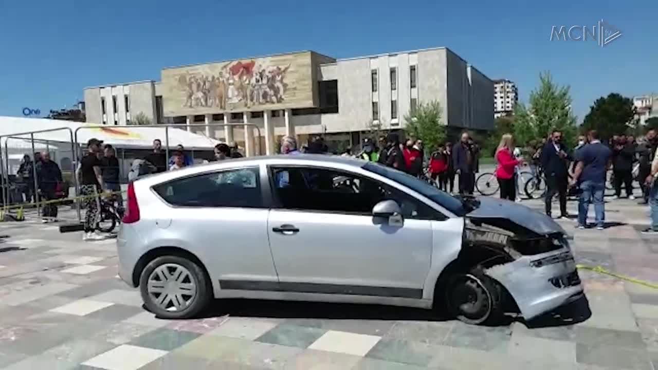 “Si e shmanga masakrën në shesh” (VIDEO)
