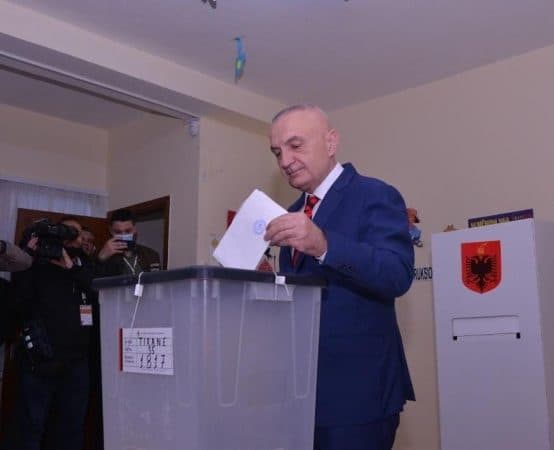 Meta përsërit thirrjen: Të hetohen të gjitha fletët e pavlefshme