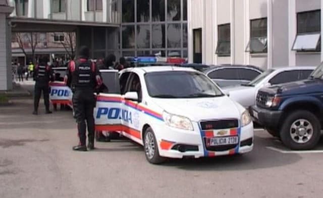 Dhunuan dhëndrin dhe krushkun, arrestohen babë e bir në Tiranë