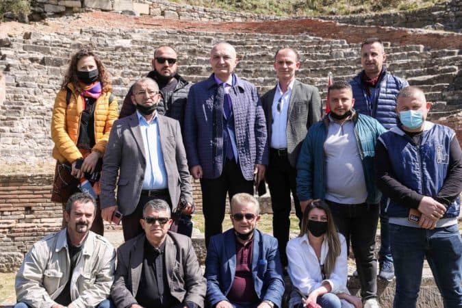 Meta: Shumica e mediave nën censurën e qeverisë
