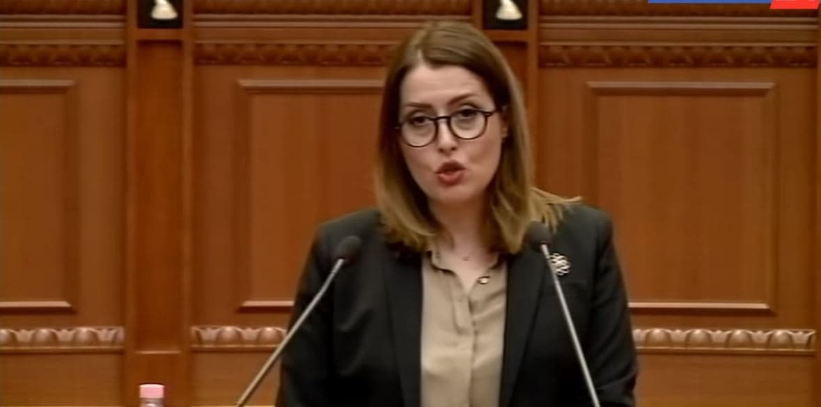  Diskutime rreth marrëveshjes për sigurimin e vaksinave/ Manastirliu: Drejt objektivit për vaksinimin e 1 milion personave