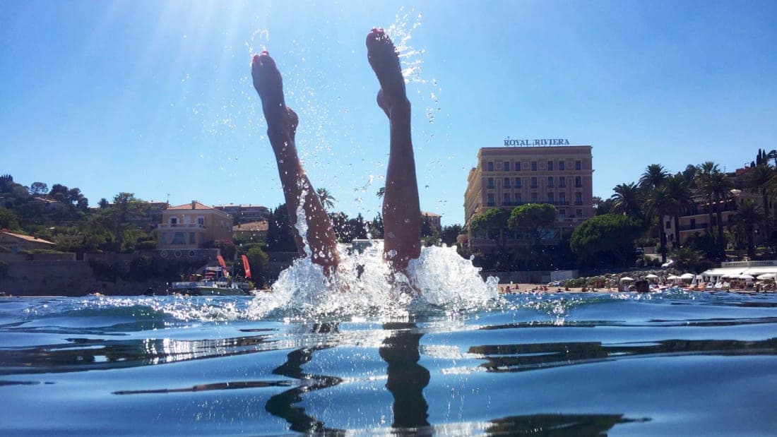 Plani i BE për hapjen e verës për turistët e vaksinuar (VIDEO)